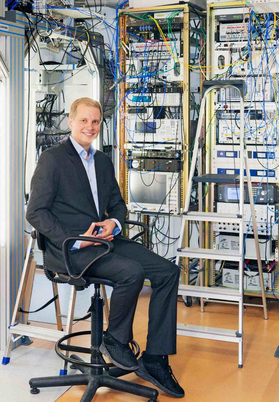 Mikko Möttönen, Professor an der Aalto University und Mitgründer von IQM, in seinem Labor
